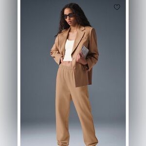 Alo First Class Blazer, Toasted Almond, Size M